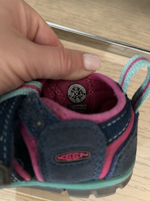 Босоніжки KEEN 27/28р.
