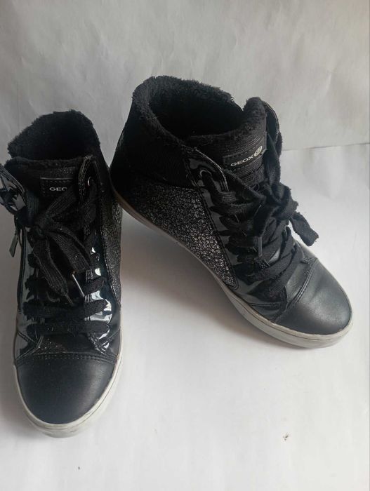 Слипоны черные  39,  GEOX демисезонные 37