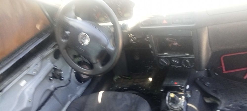 VW Golf IV Para Peças