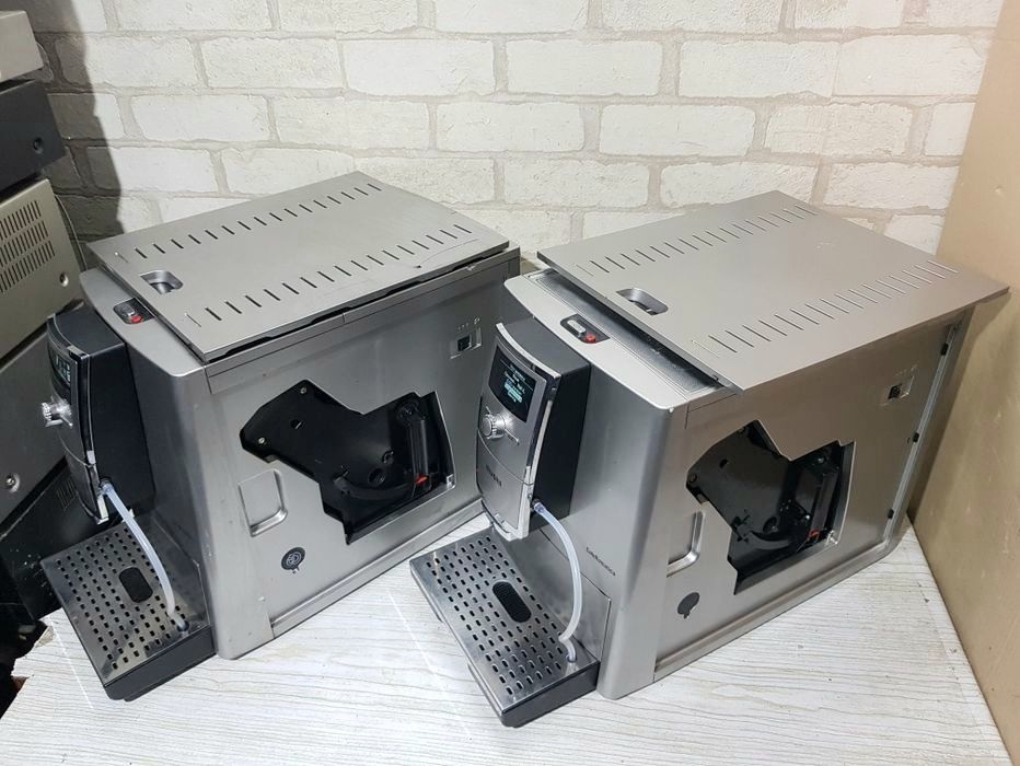 Капучино!Кавомашина/кофемашина Nivona CafeRomatica 855, з Німеччини