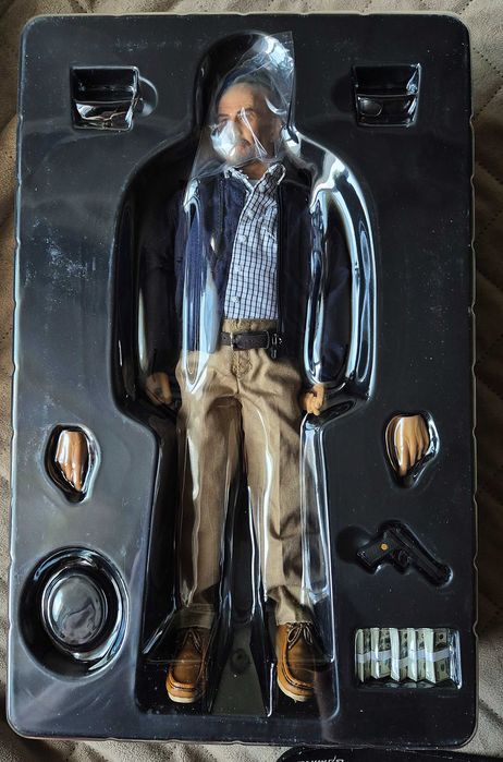 ThreeZero Breaking Bad Heisenberg Walter White figurka w skali 1/6