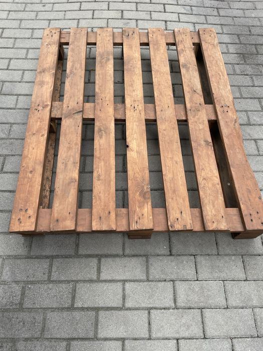Palety europalety do ogrodu na balkon