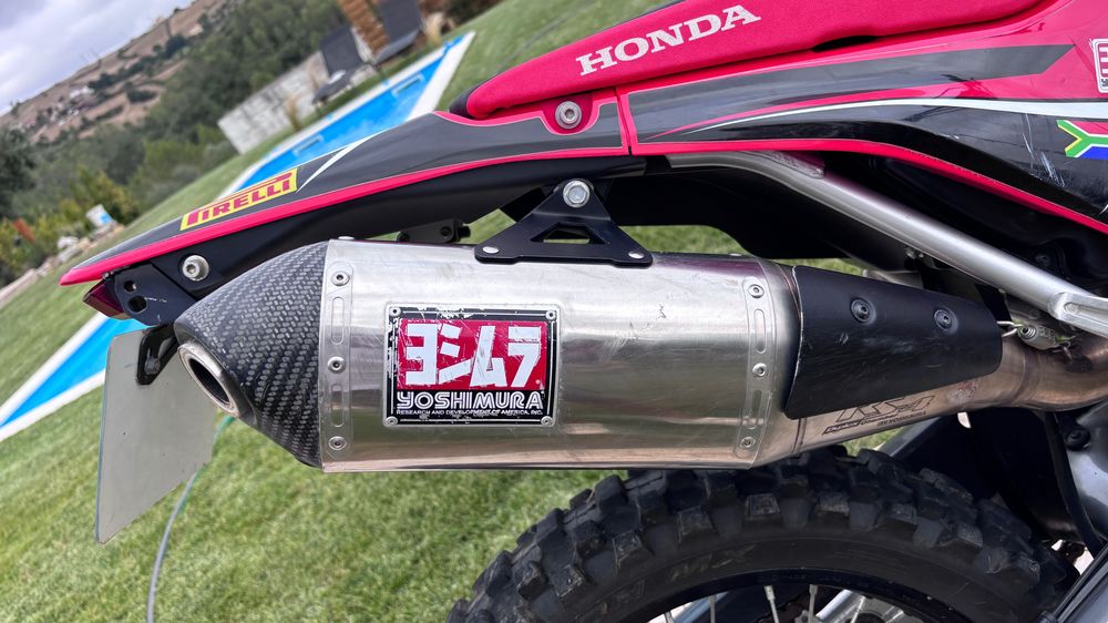Honda CRF 250 L (2020) – Apenas 1.240 km – Equipamento Premium (+ Material Original)