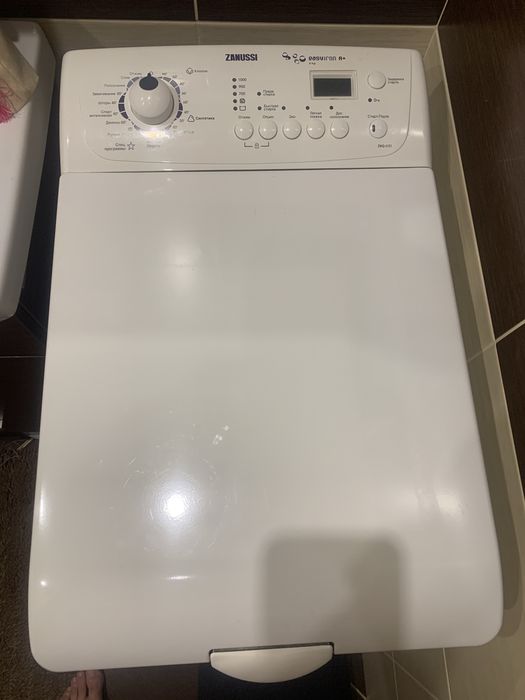 Пральна машинка zanussi