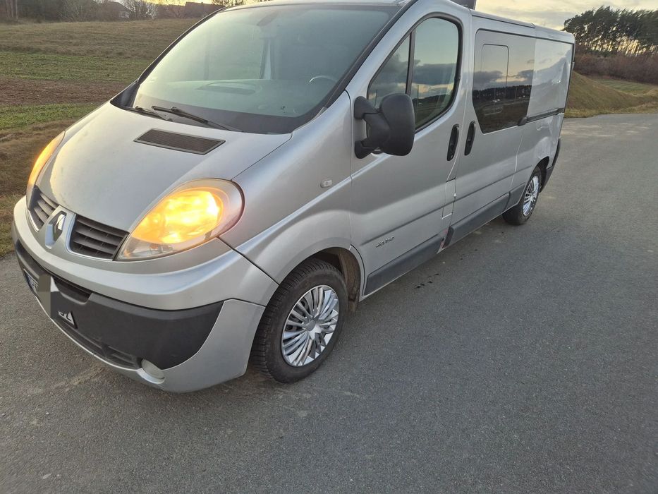 Renault Trafic Brygadówka LONG