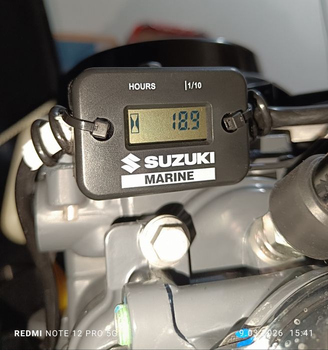 Sprzedam silnik zaburtowy SUZUKI 2.5 KM z krótką stopą.