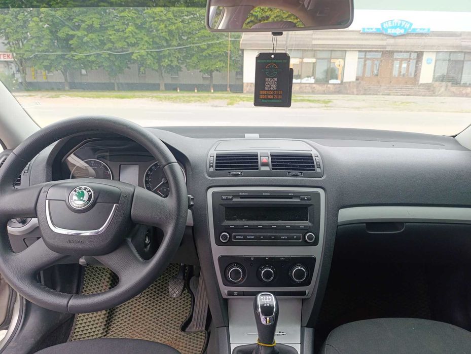 Продать автомобіль