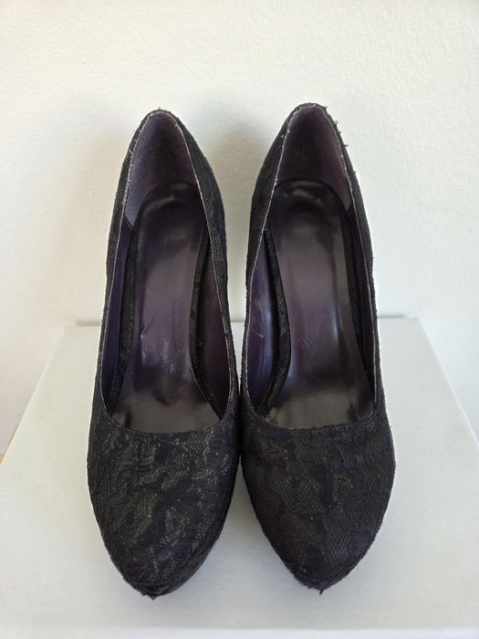 Sapato Alto preto (renda) nr 38