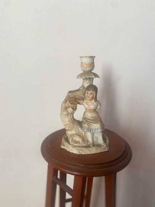 Coisas antigas,quadros cadieiros e vasos