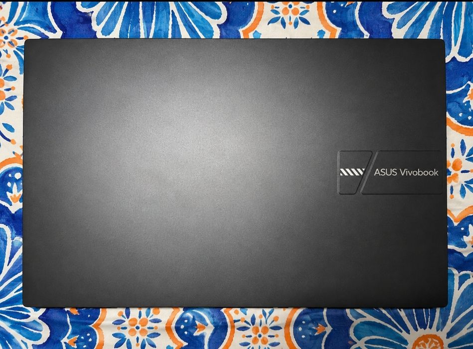 Portátil ASUS VivoBook 15 OLED Ryzen 7 7730U 16GB
