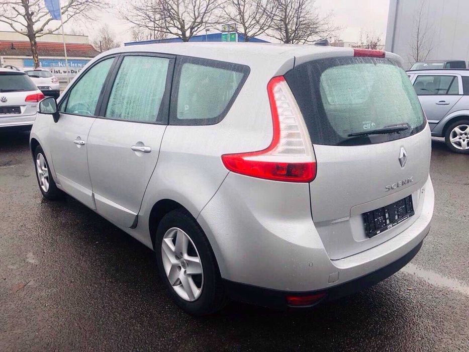 Renault Grand Scenic 2015