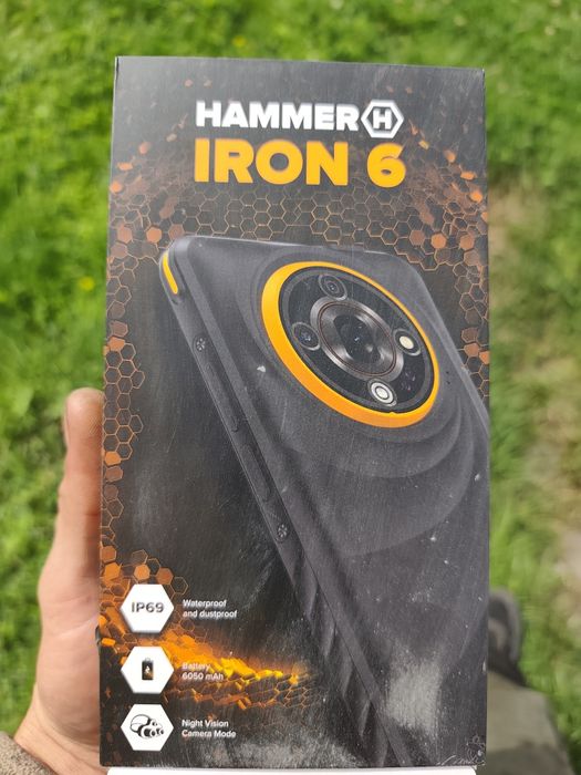 Smartfon hammer iron 6