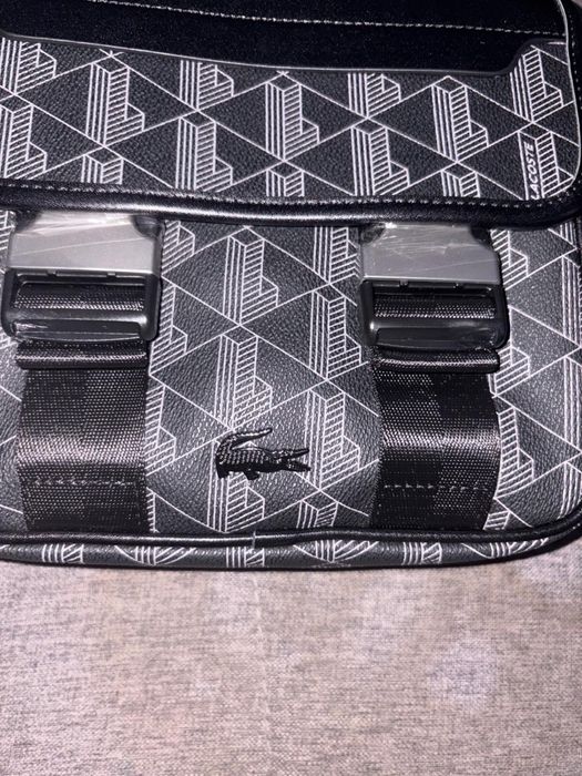 Bolsa da Lacoste