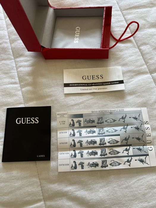Relógio da Guess - pele genuína