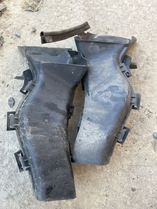 Wloty powietrza chlodzenie tarcz przod bmw e92 e93 przed lift zwykle