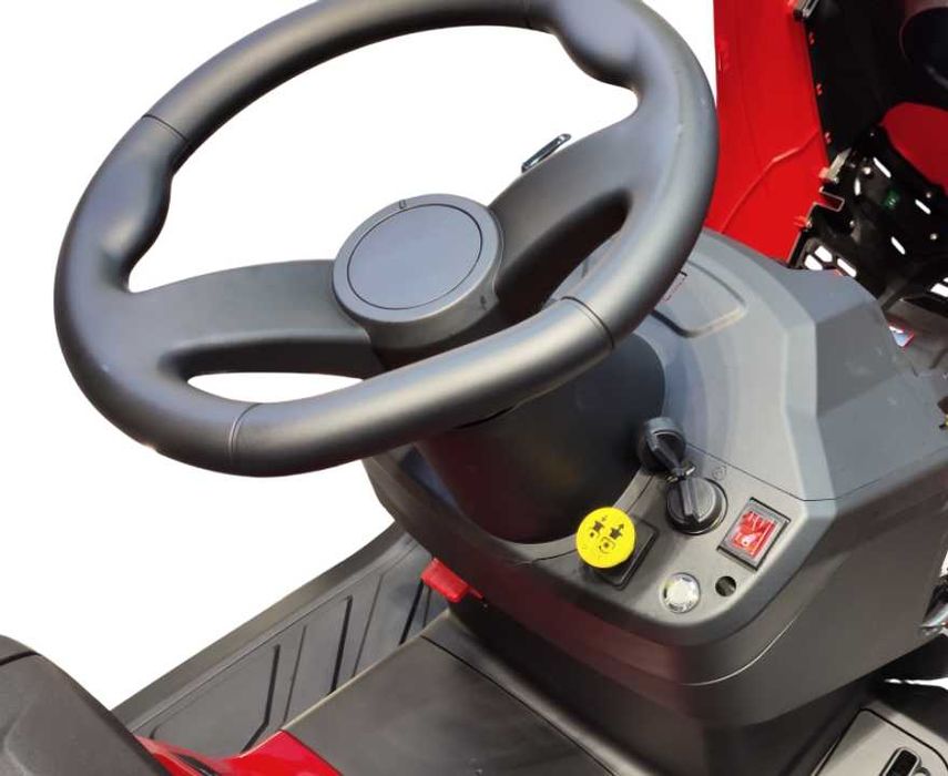 Traktorek ogrodowy MasterCut 2-cylindry 589cm silnik - Nowość