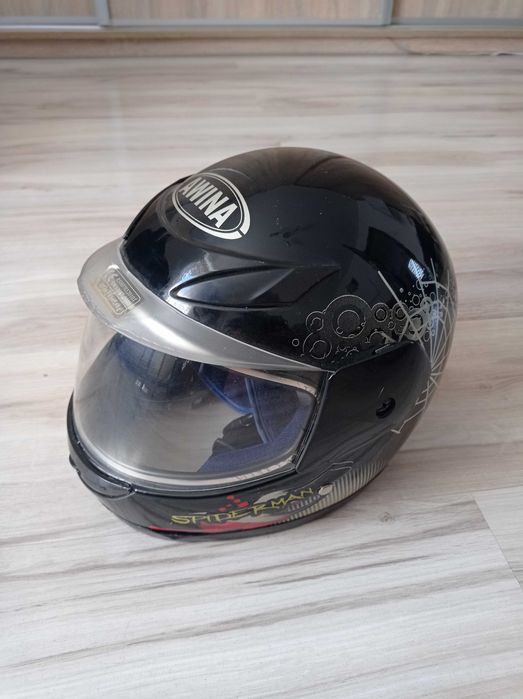 Kask dziecięcy AWINA MINI SPIDERMAN pełny czarny połysk (47-48cm