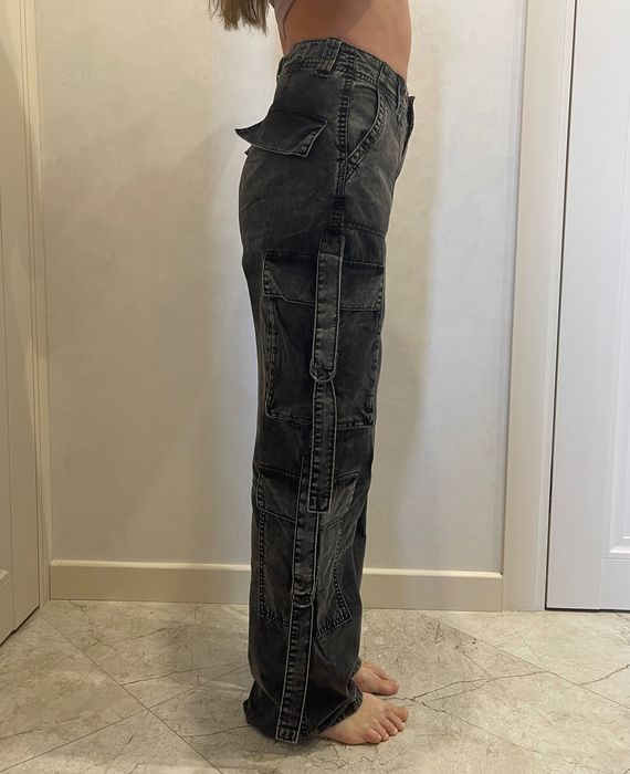 Джинси Bershka оригінальні з карманами