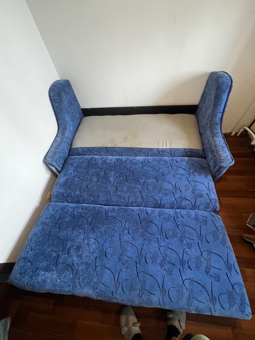 Продам диван викатний (розкладний)