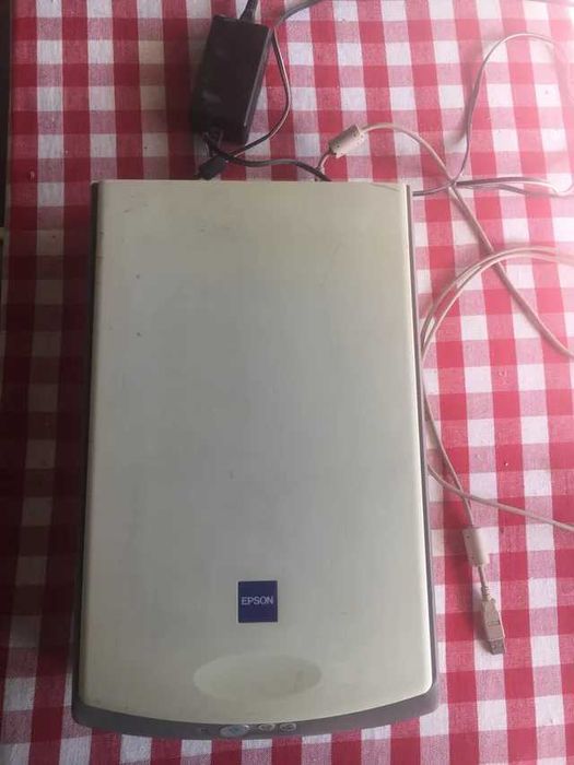 Scanner Epson Perfection 640U Model G812A