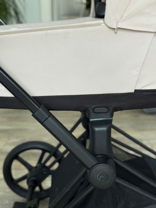 Візочок cybex Priam, автокрісло cybex ,коляска Cybex Priam Cozy Beige,