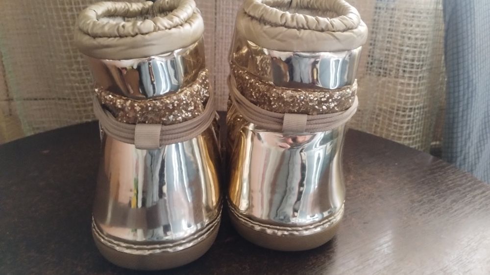 Луноходи уггі 38 розмір