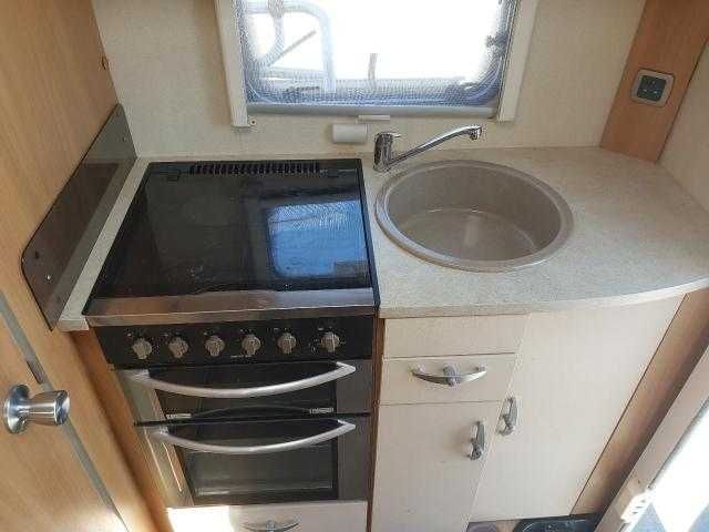 fiat ducato swift sundance 530 lp 2010r kamper zabudowa wyposażenie wnętrze środek kampera
