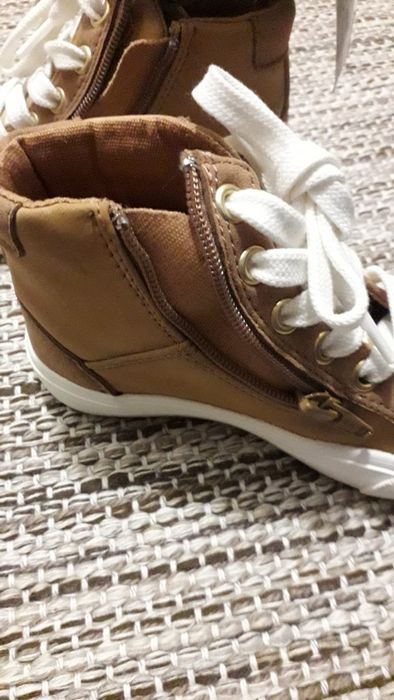 NOVAS - Sapatilha subida Zara