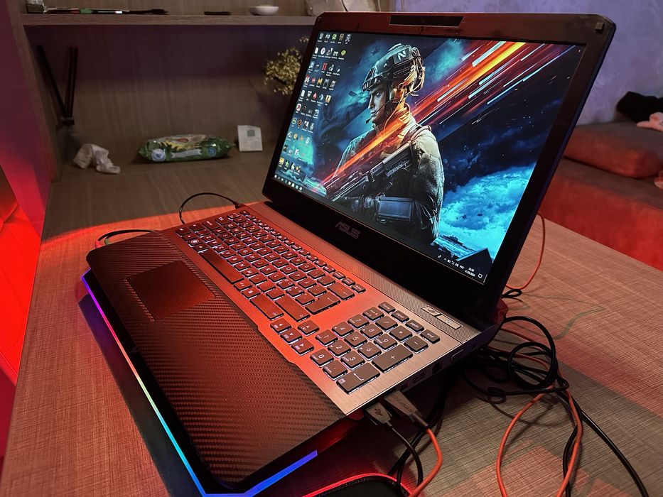 Игровой ноутбук Asus ROG + подарок игровые девайсы!