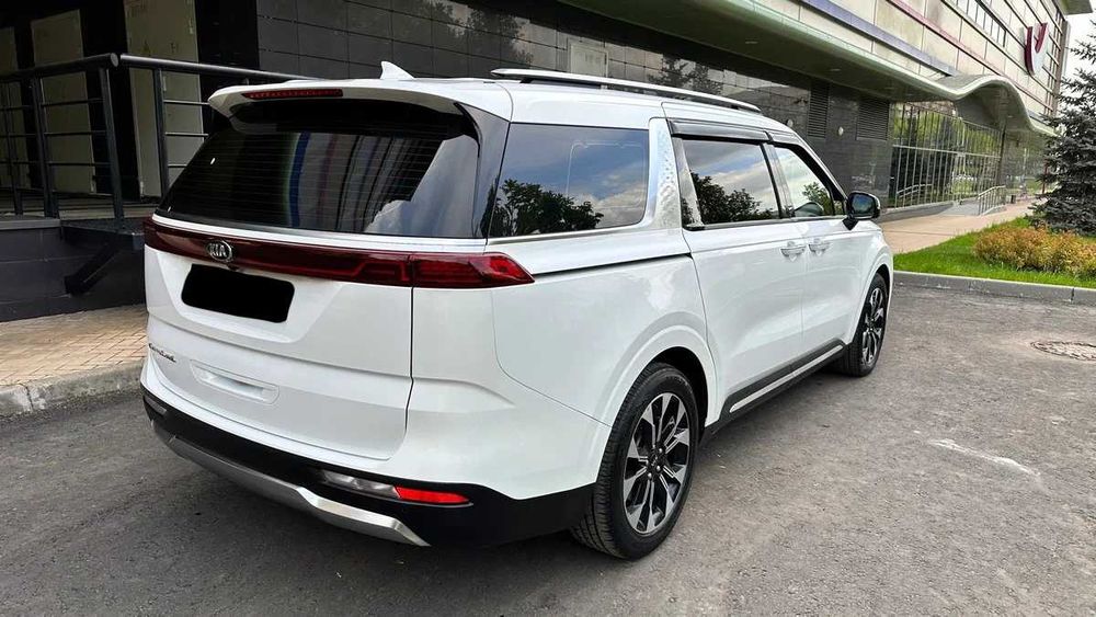 Kia Carnival 2021 2,2 дизель
