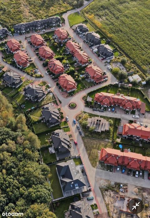 Nowoczesny, inteligentny dom szeregowy 119m² przy lesie
