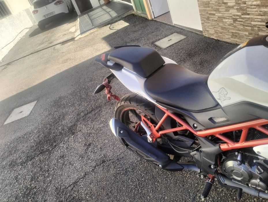 Mota Benelli 125bn