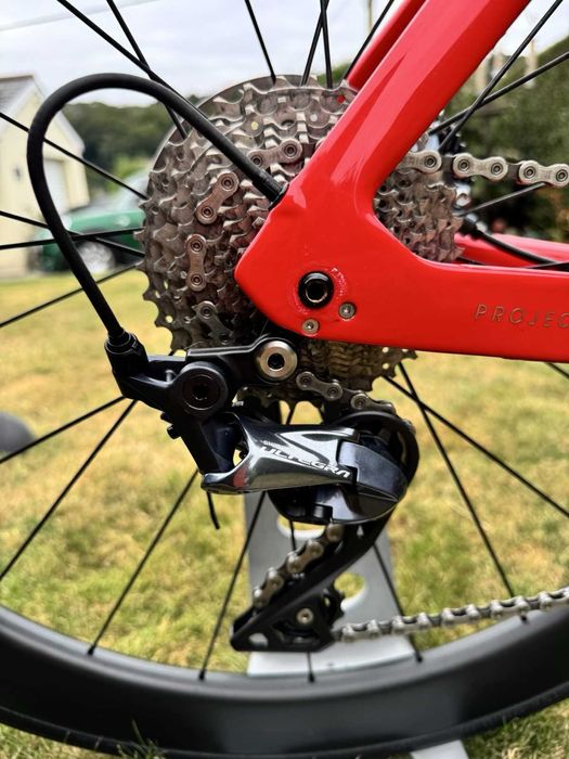 Trek Madone SLR 6 Segafredo Edition Project One Viper Vermelha