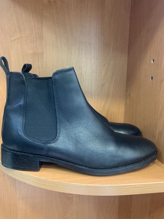 Шкіряні черевики челсі