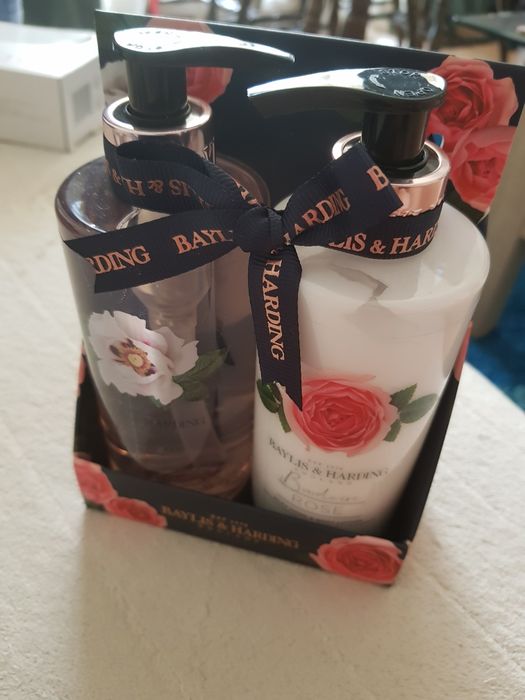 Kosmetyki nowe nieużywane