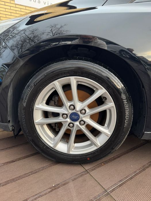 Ford Focus SW — fotografia 10