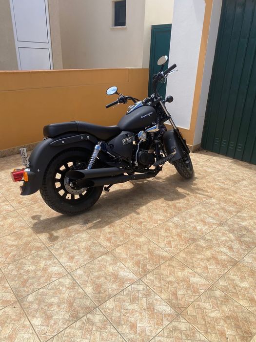 Mota keway superlight 125cc , 1800km , 2022 , 1900€