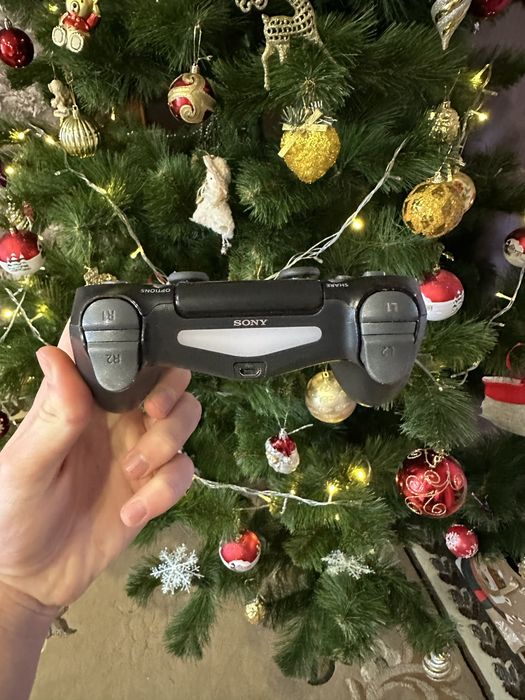 Геймпад  dualshok 4