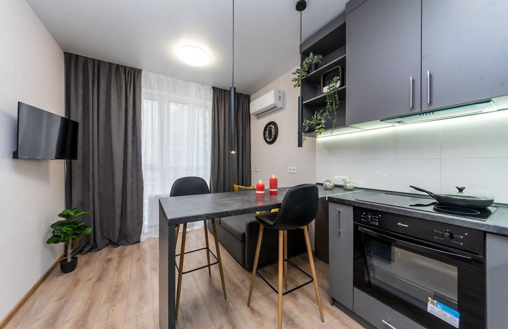 Сдам посуточно! Новая ВИП, Ревуцкого 40В, Харьковская 5 мин пешком,