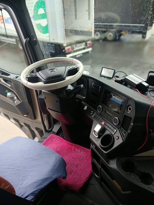 Mercedes-Benz ACTROS  Cesja leasingu NEST Lease