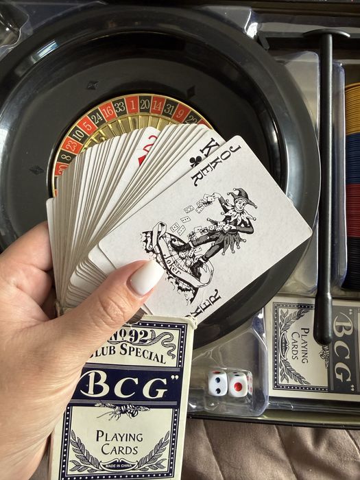 Набір ігровий 5 в 1, покер, рулетка, блек джек, крепс і кістки