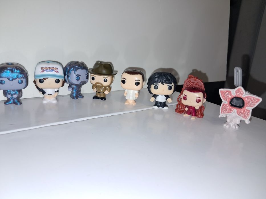 Stranger Things Kinder Joy