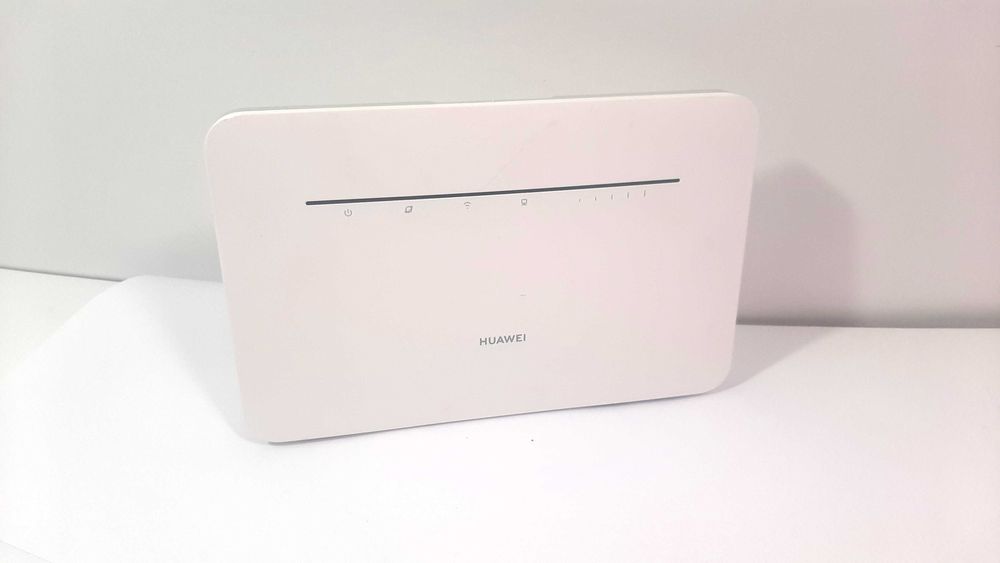 HUAWEI B535-232 router / ładowarka