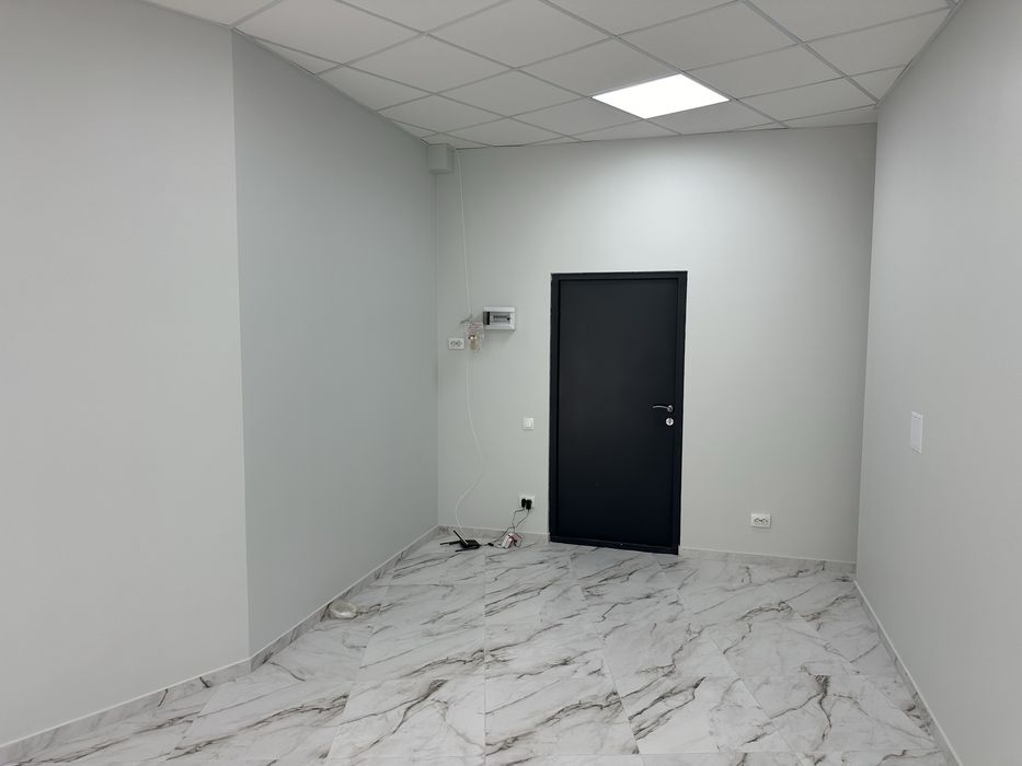 БЦ «КУТ» терміновий продаж з ремонтом!