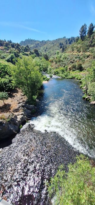 Moradia V4 em fase de requalificação