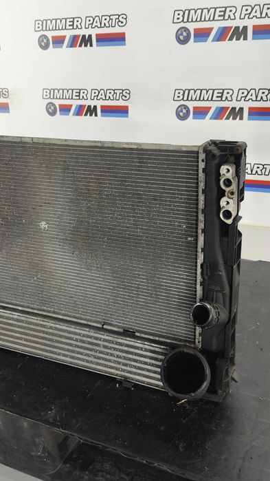 Kit Radiador BMW Serie 3 (E9x) 7810.271 (Sem Termo ventilador)