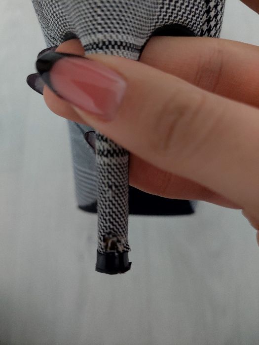 Ботильйони на шпильці