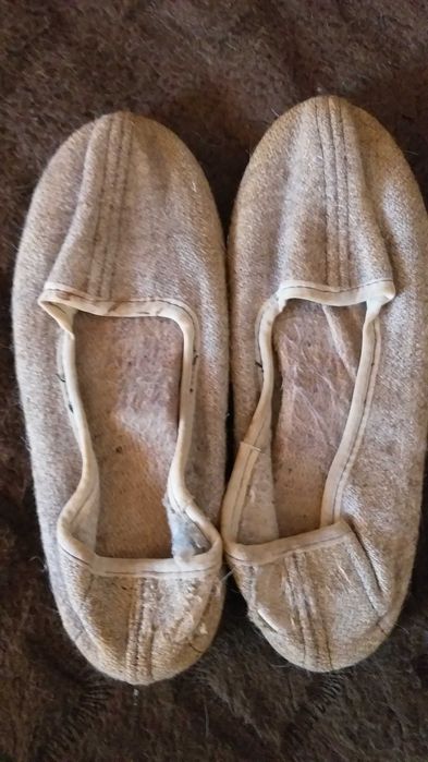 z prl używane kapcie filcowe z pieta szare r.38, 100%wełna