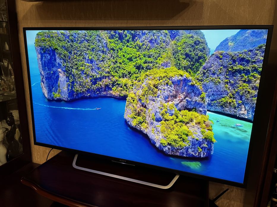 Продам телевизор Sony KD-55XD7005 SmartTV, 4 K