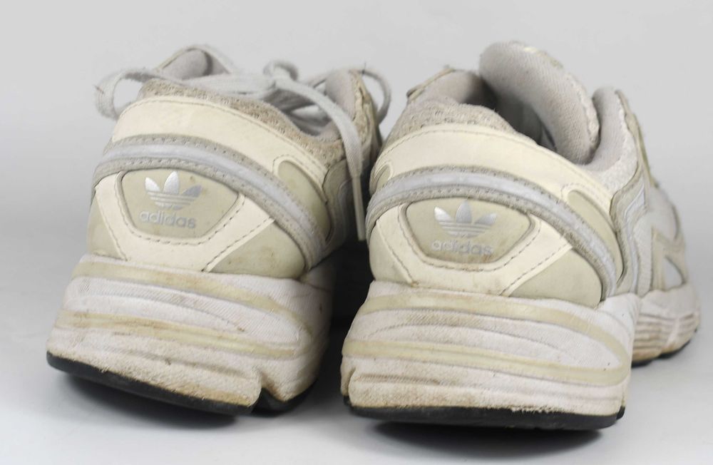 Używane buty Adidas Astir HP9039 roz. 38 2/3